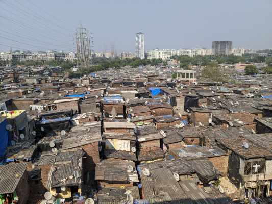 growing-slums-in-Mumbai-3